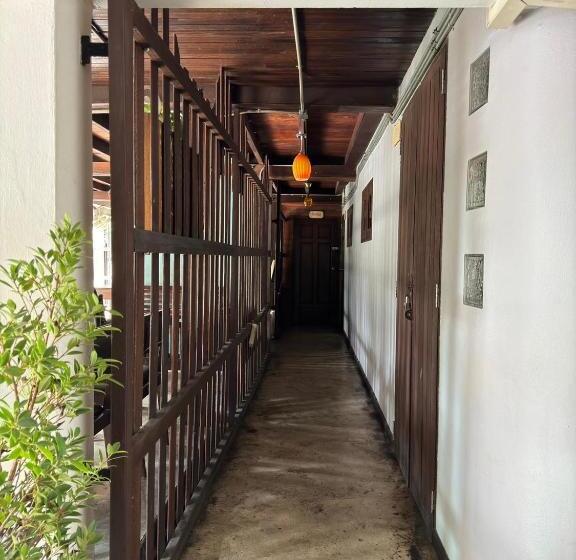 هتل Mi Casa Thaphae Chiang Mai