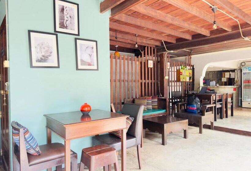 هتل Mi Casa Thaphae Chiang Mai