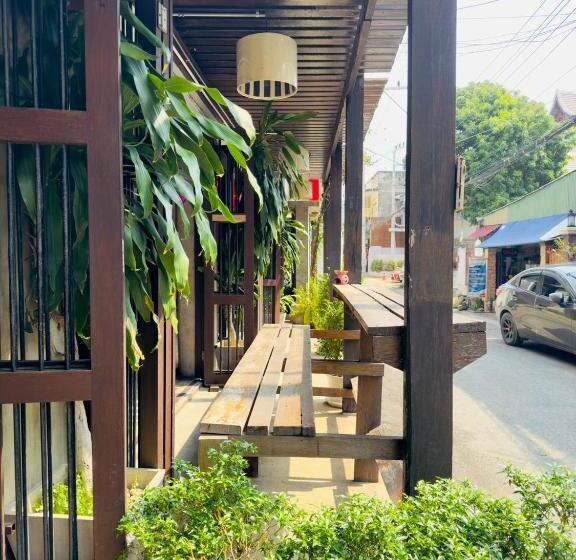 هتل Mi Casa Thaphae Chiang Mai