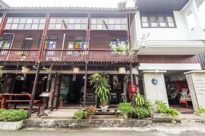 هتل Mi Casa Thaphae Chiang Mai