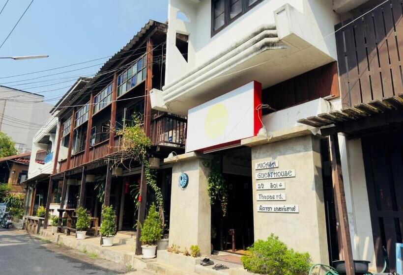 هتل Mi Casa Thaphae Chiang Mai