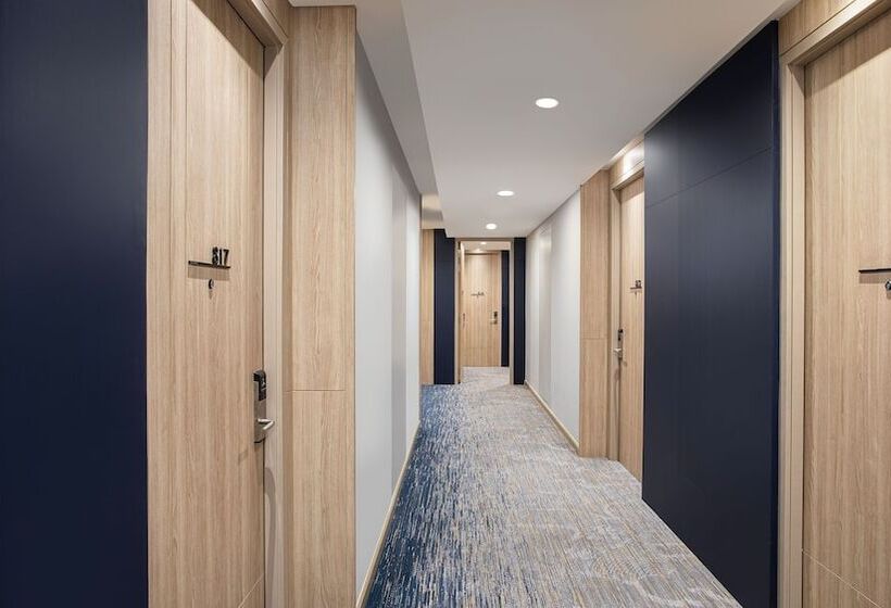 Hotel Staybridge Suites Bangkok Thonglor An Ihg