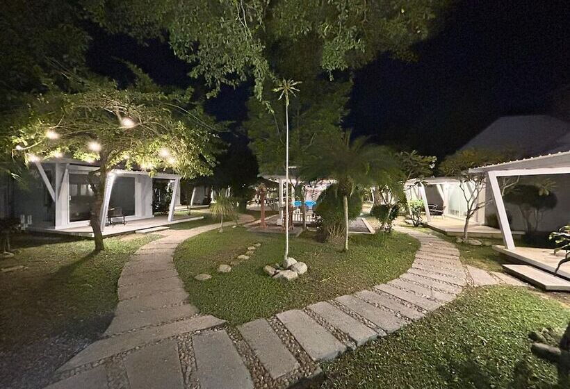 Отель Thiptara Resort   Adults Only