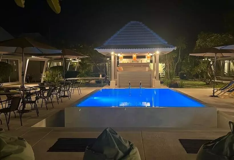هتل Thiptara Resort Adults Only