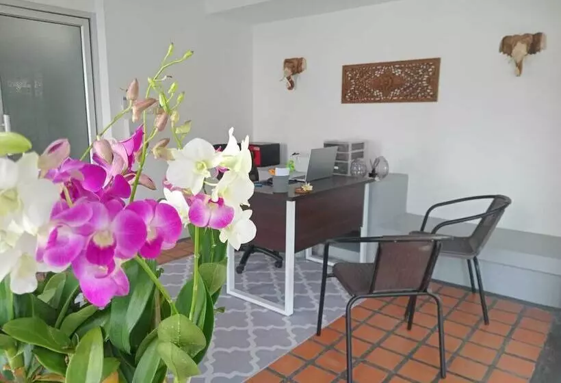 هتل Thiptara Resort Adults Only
