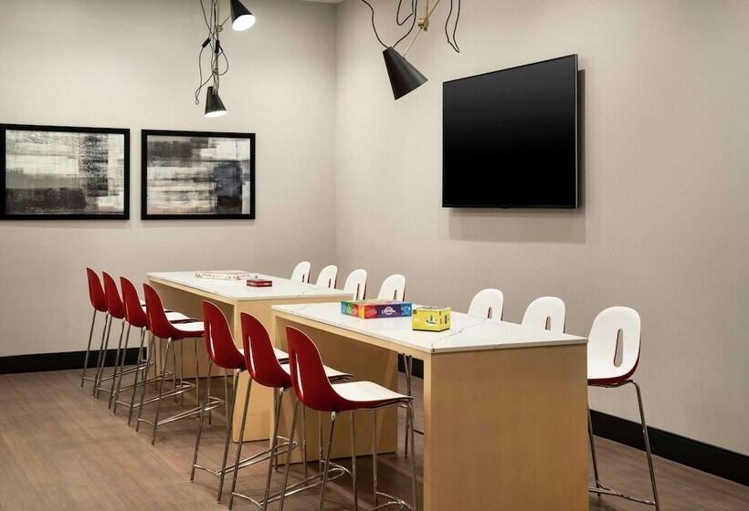 فندق Tru By Hilton Denver Downtown Convention Center