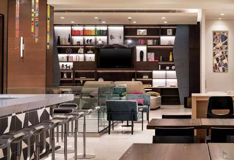 ホテル Tru By Hilton Denver Downtown Convention Center