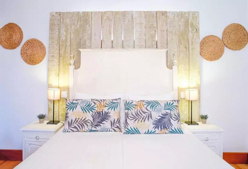 ペンション Casa Adega Do Mosteiro   Turismo Rural