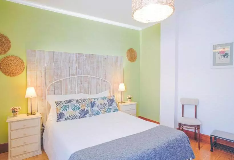 ペンション Casa Adega Do Mosteiro   Turismo Rural