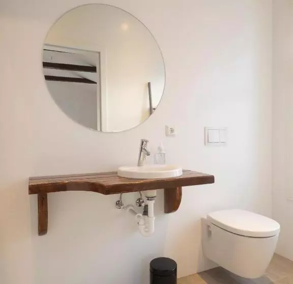 پانسیون Við Lónið Guesthouse