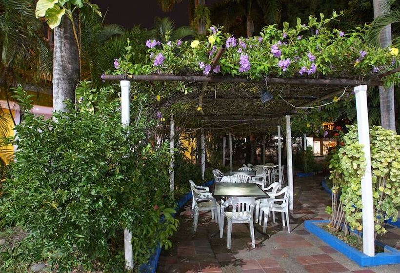 Hotel Bachue Girardot