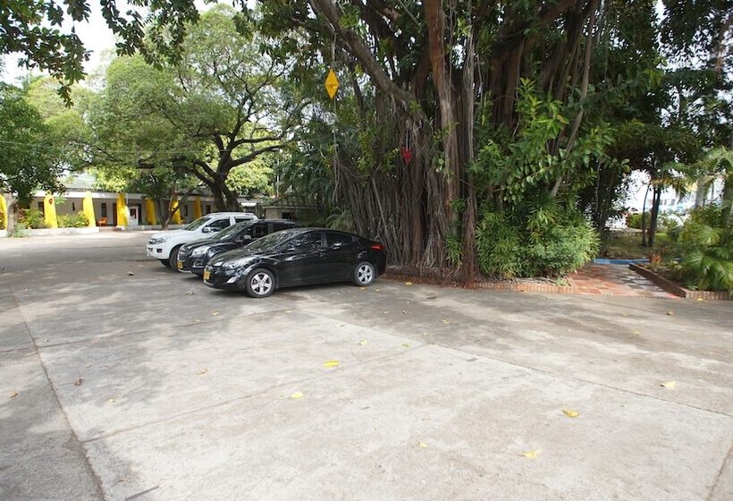 Hotel Bachue Girardot