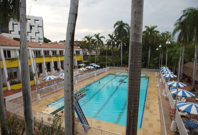 Hotel Bachue Girardot