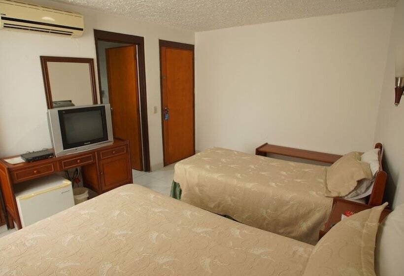 Hotel Bachue Girardot