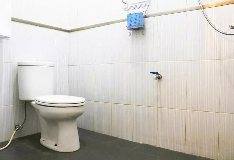 Hotelli Oyo 1722 Villa Ciparay Indah