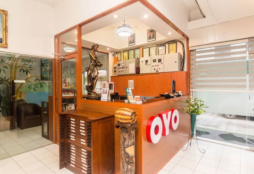 فندق Oyo 1771 Zeke