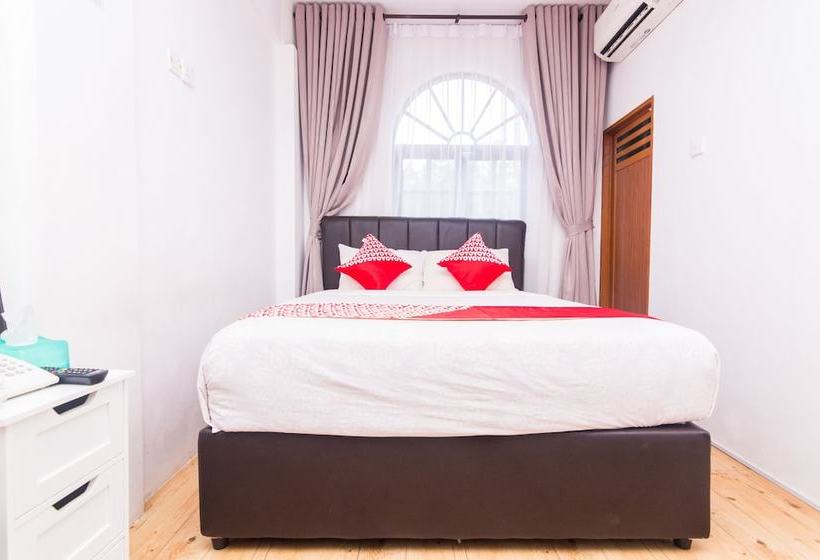 فندق Oyo 1771 Zeke