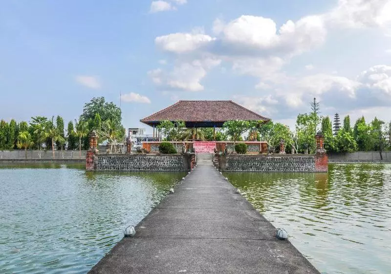 ホテル Spot On 1784 Tnc Residence Syariah