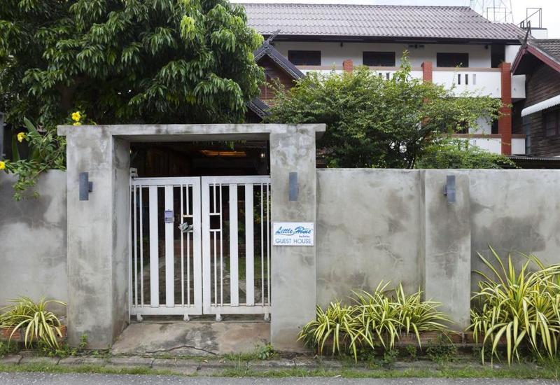 Пансион Little Home Guesthouse