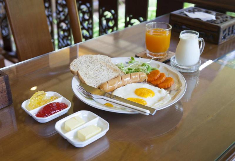 Пансион Little Home Guesthouse