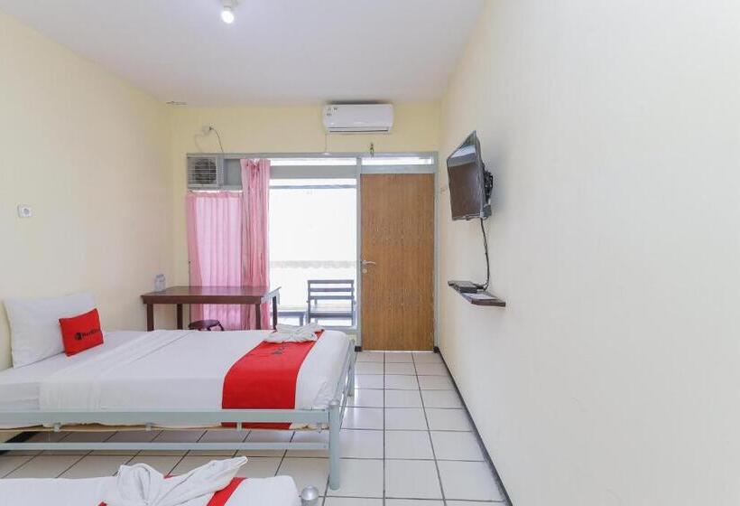 فندق Reddoorz At Cbr Residence Blimbing