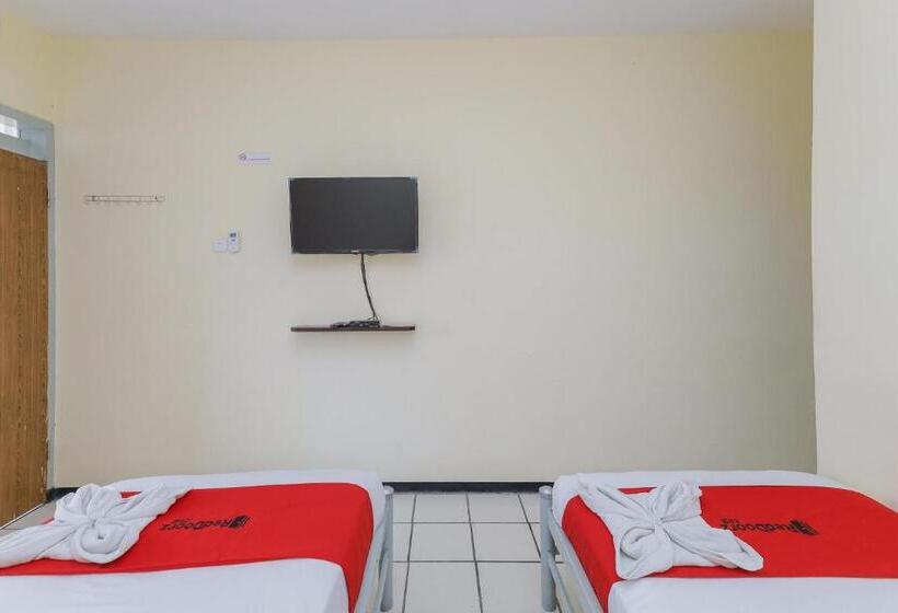 فندق Reddoorz At Cbr Residence Blimbing