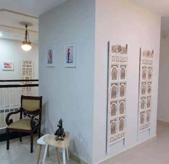 Majatalo Hostal Montemayor