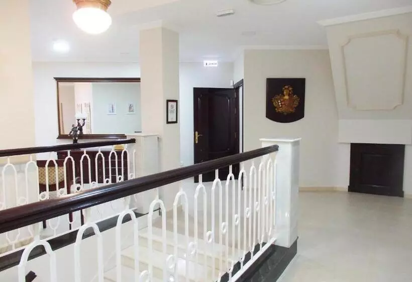 Majatalo Hostal Montemayor