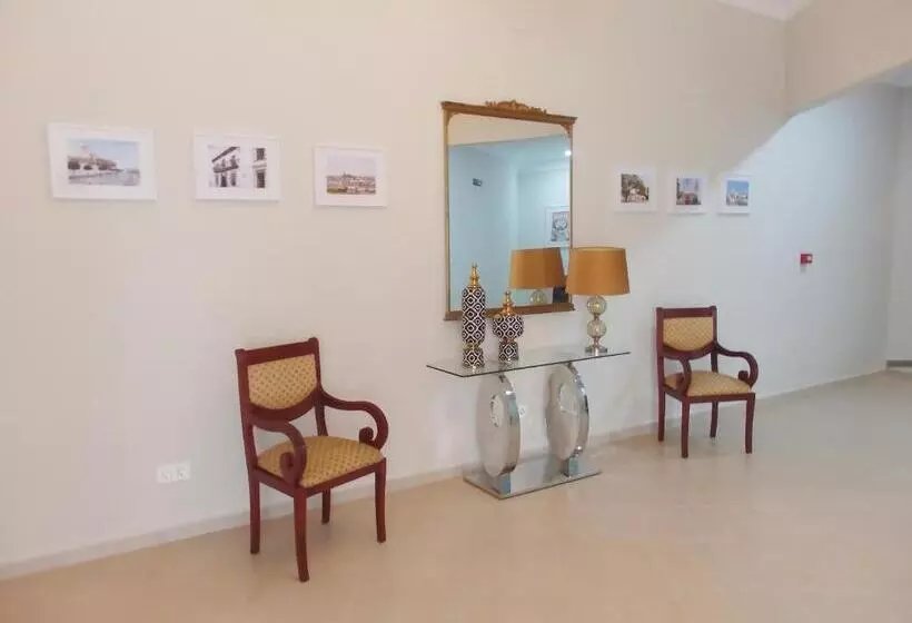 Majatalo Hostal Montemayor