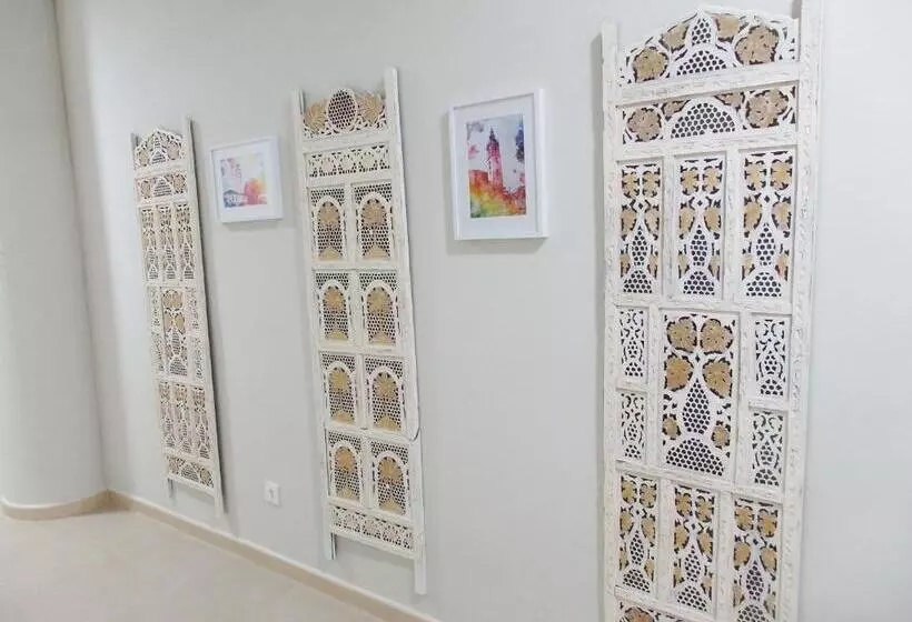 Majatalo Hostal Montemayor