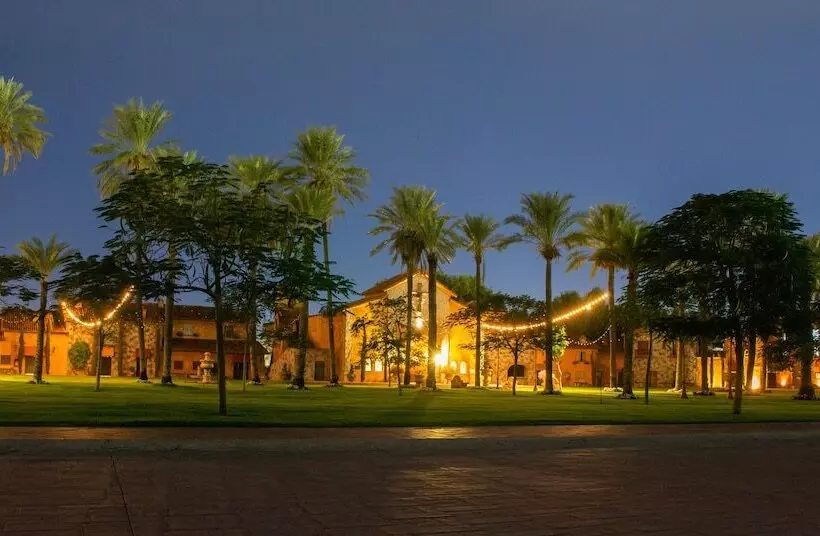 ホテル Boutique Villa Toscana