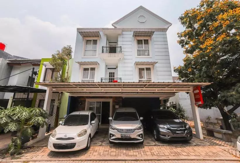 ホテル Oyo 1551 Studento Residence
