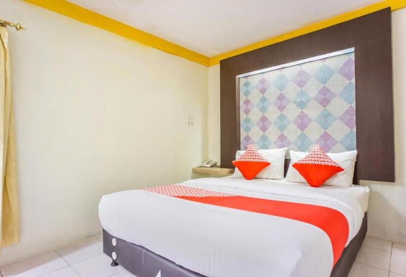 Отель Oyo 1636 Wisma Kuta Karang