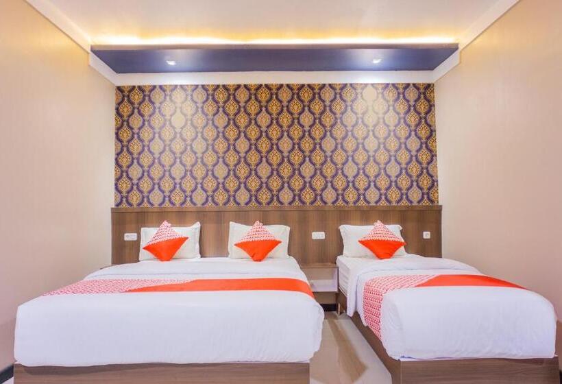 Отель Oyo 1636 Wisma Kuta Karang