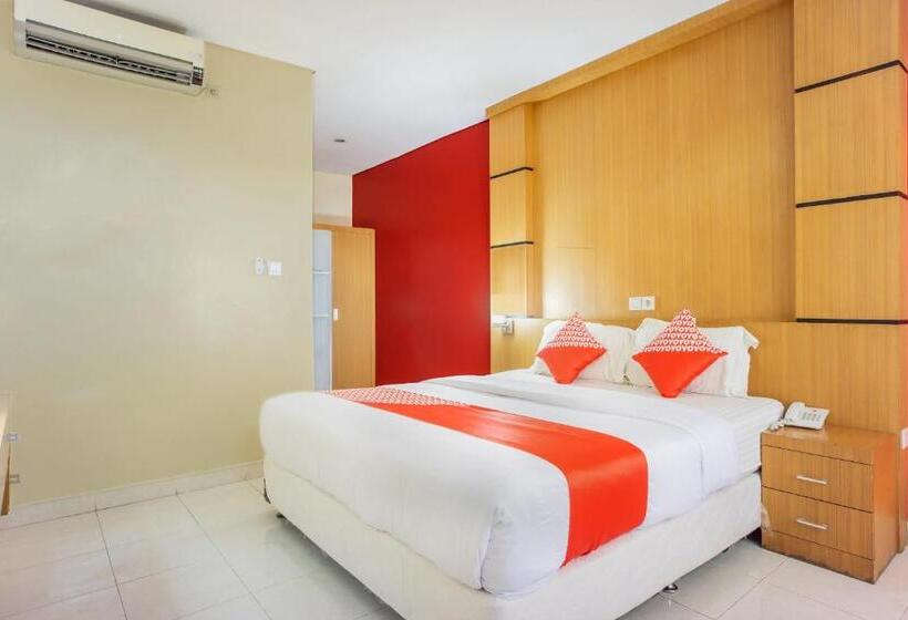 Отель Oyo 1636 Wisma Kuta Karang