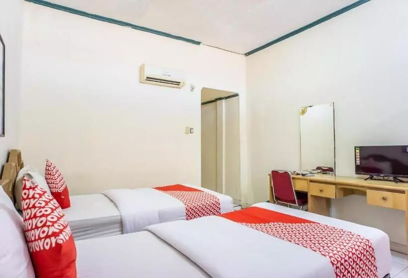 Hotelli Oyo 1636 Wisma Kuta Karang