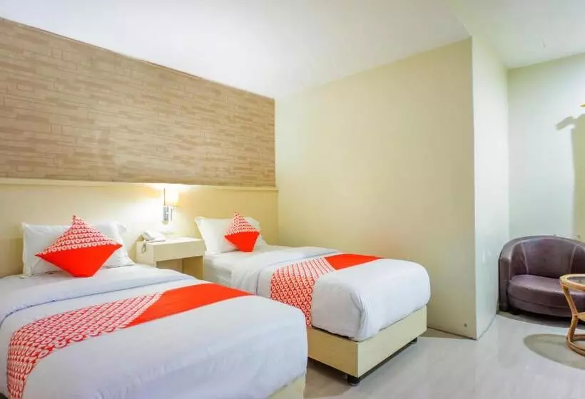 Hotelli Oyo 1636 Wisma Kuta Karang