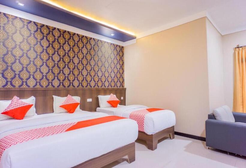Отель Oyo 1636 Wisma Kuta Karang