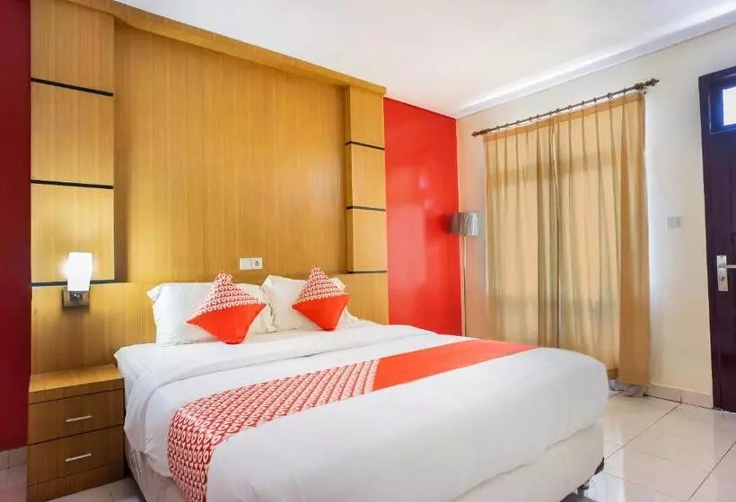 Hotelli Oyo 1636 Wisma Kuta Karang