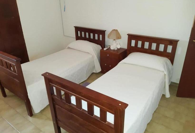 Пансион Hostal Los Sesto