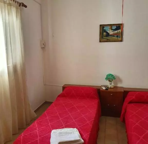 پانسیون Hostal Los Sesto