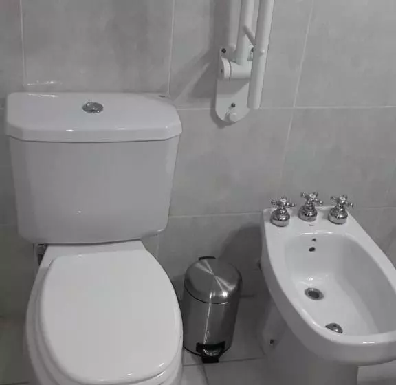 پانسیون Hostal Los Sesto