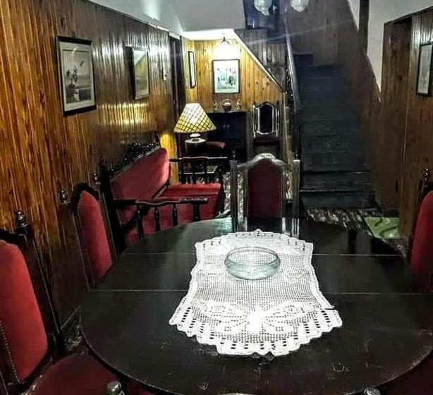 Пансион Hostal Los Sesto