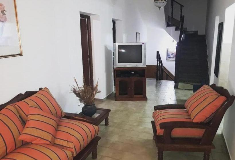 Пансион Hostal Los Sesto