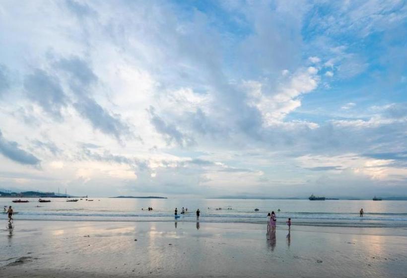 هتل Bright Moon Inn