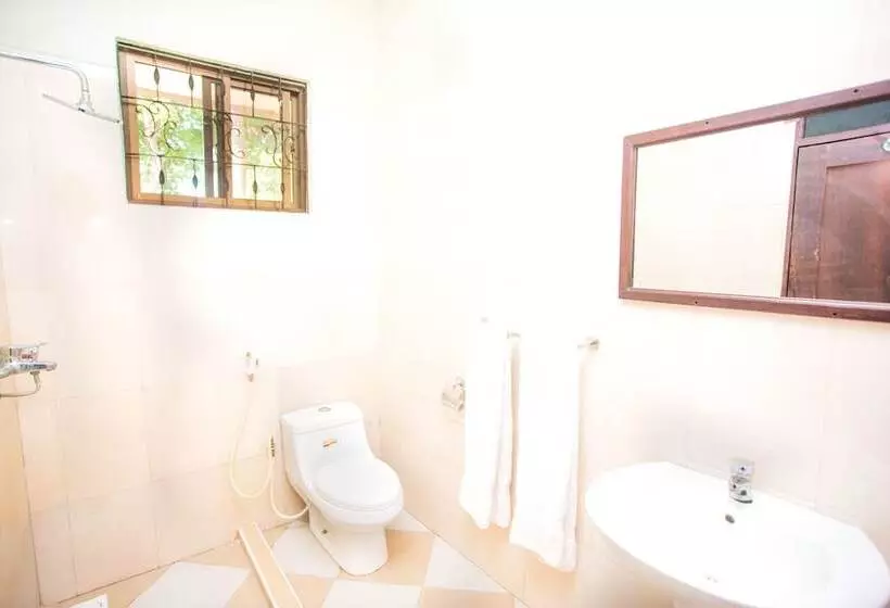 هتل Kaya Inn