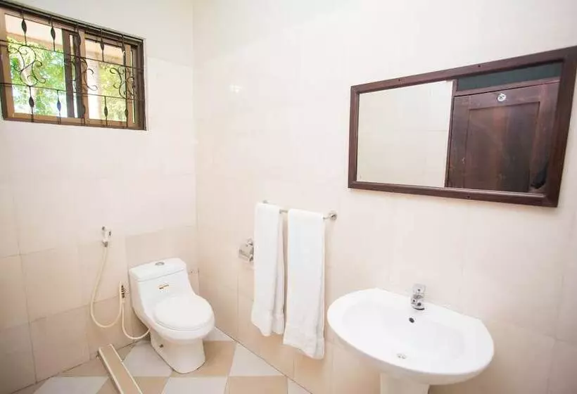هتل Kaya Inn