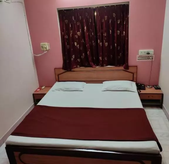 هتل Tirupati