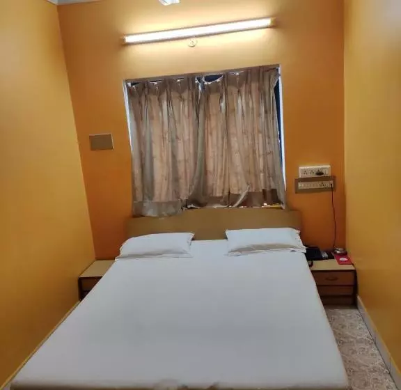 هتل Tirupati