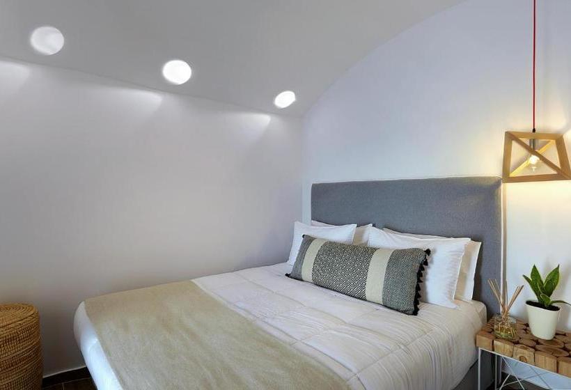 Callia Caves   Adults Only